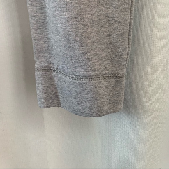 Mens large Tommy Hilfiger sweats - Picture 8 of 10